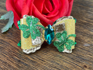 Green clover hair bow