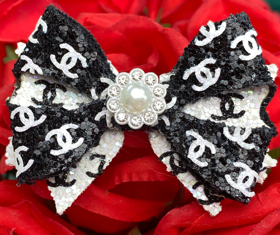 CC bow white&black